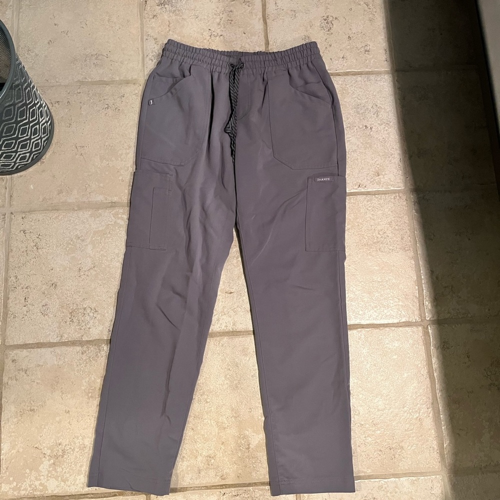 Jaanuu gray scrub pants